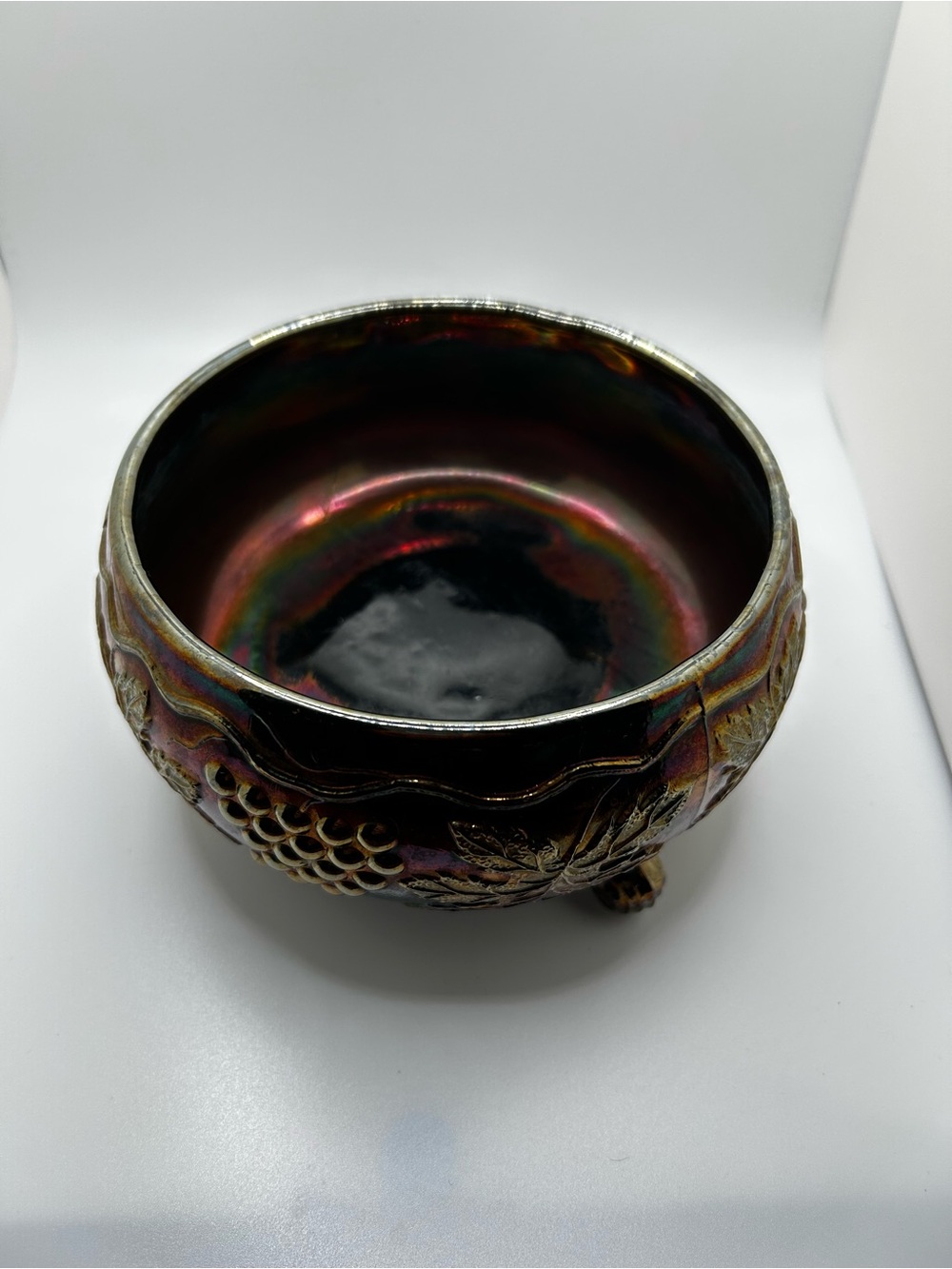 Carnival glass. Footed bowl - Picture 2 of 5